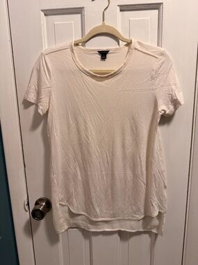 Ann Taylor Cream Short-Sleeve Layered Hem Tee